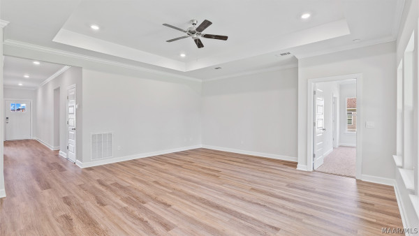 1037 Garden Lane