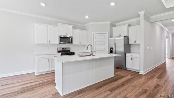 1037 Garden Lane