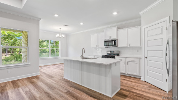 1037 Garden Lane