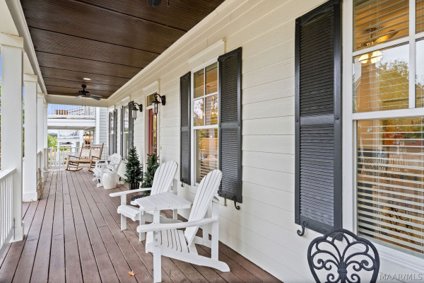 76 Double Oak Avenue