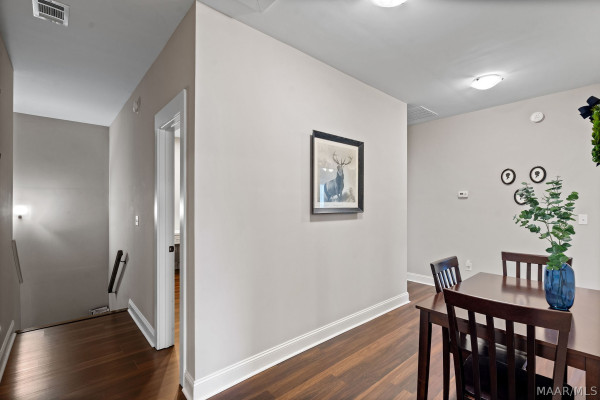 76 Double Oak Avenue