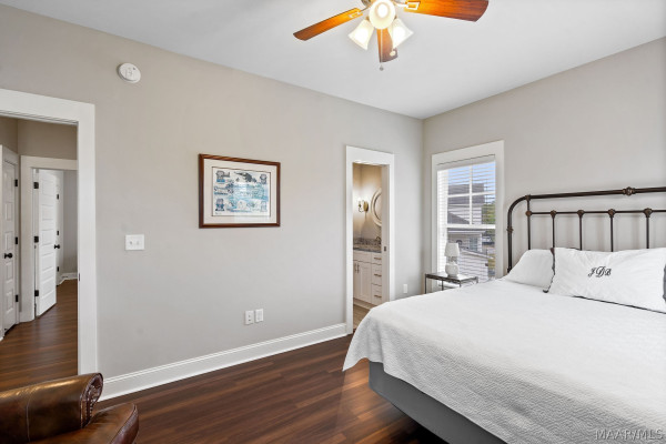 76 Double Oak Avenue