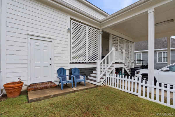 76 Double Oak Avenue