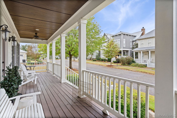 76 Double Oak Avenue