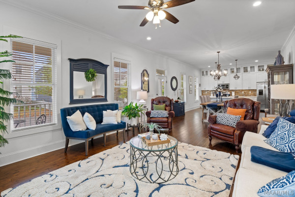 76 Double Oak Avenue