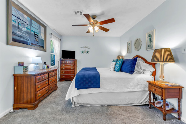 109 W Teri Court