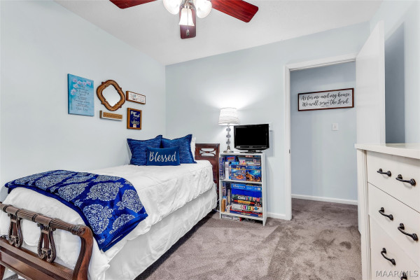109 W Teri Court