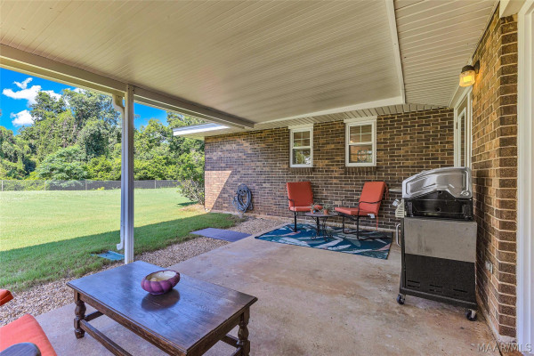 109 W Teri Court