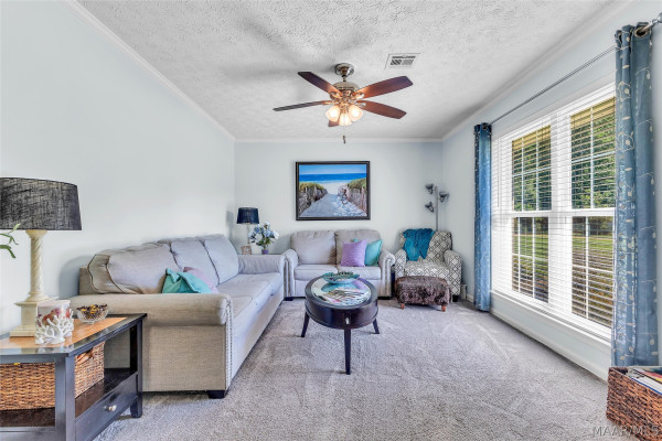 109 W Teri Court