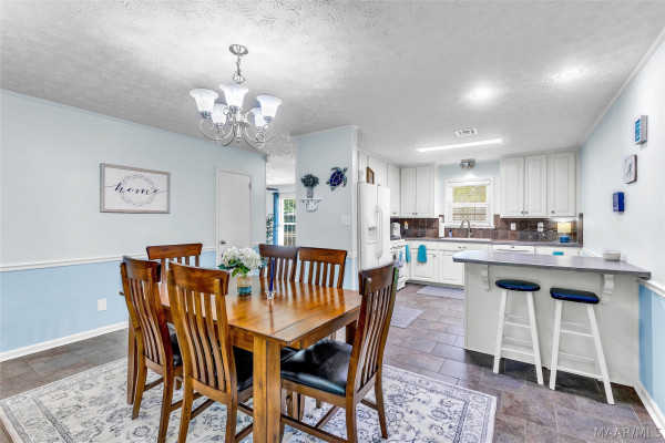 109 W Teri Court