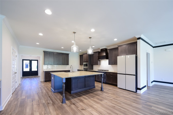 1270 Charleston Drive