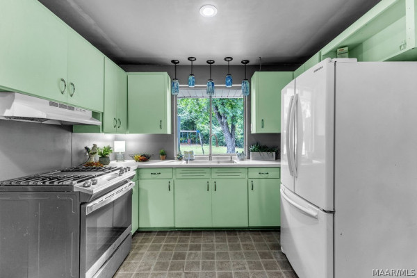 543 GREEN RIDGE Road