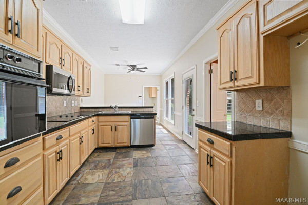 8631 PLANTATION RIDGE Road