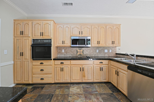 8631 PLANTATION RIDGE Road