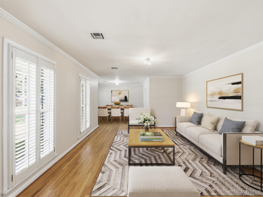305 STERLING Drive