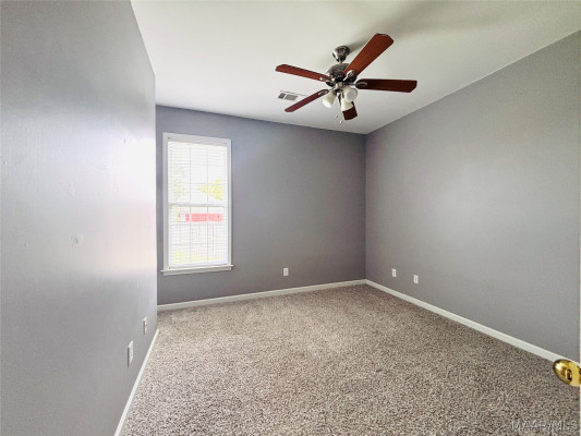 8220 GRAYSON Grove