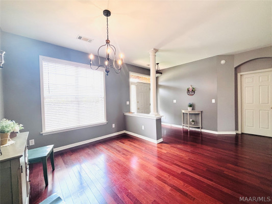 8220 GRAYSON Grove