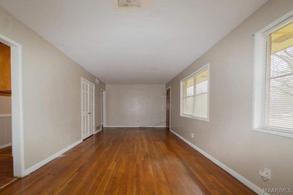 208 GREEN RIDGE Road