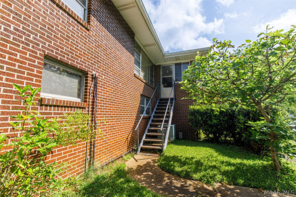 3787 Willow Lane Drive
