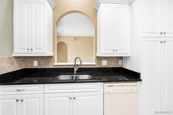 38 Old Orchard Loop