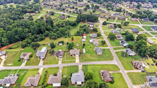 38 Old Orchard Loop