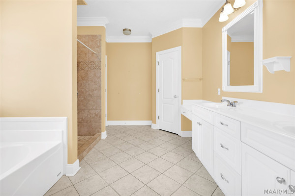38 Old Orchard Loop