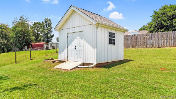 38 Old Orchard Loop