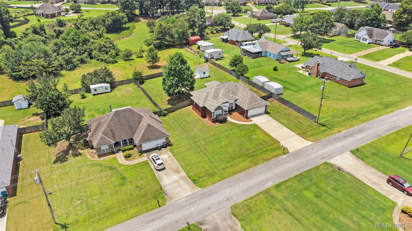 38 Old Orchard Loop