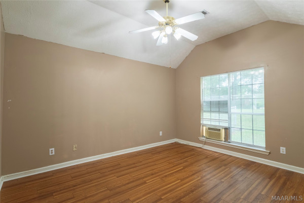 35 Foxdale Court