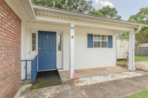 35 Foxdale Court