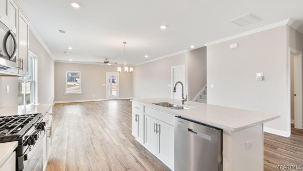 1724 Windsor Hill Lane