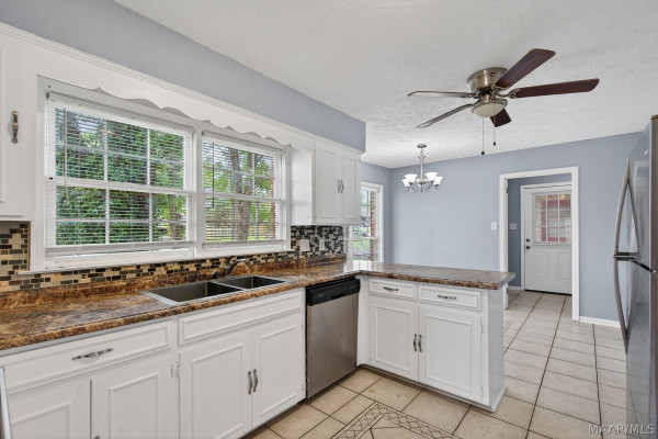 1936 Vaughn Lane