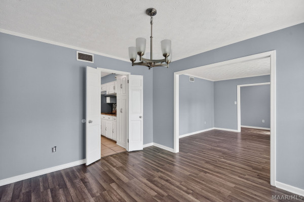 1936 Vaughn Lane