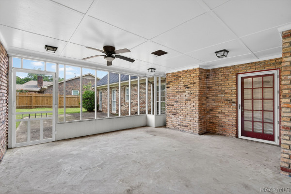 1936 Vaughn Lane