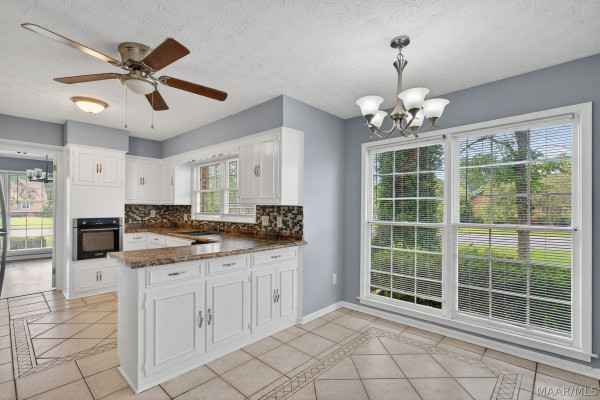 1936 Vaughn Lane