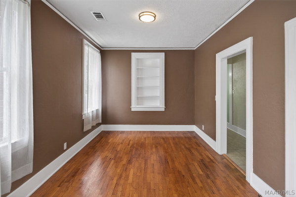 409 S Capitol Parkway