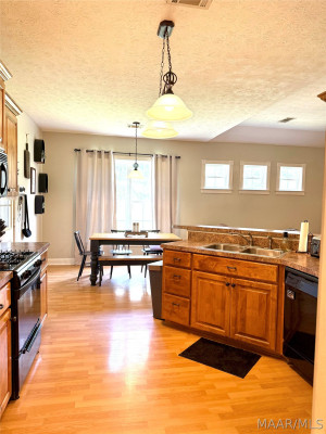 116 Oakleigh Drive