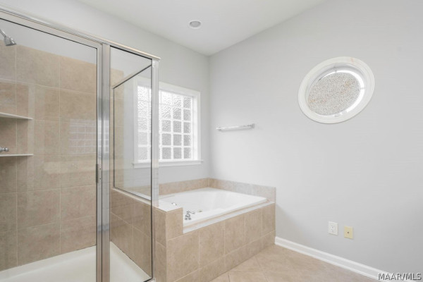 8263 Grayson Grove Drive