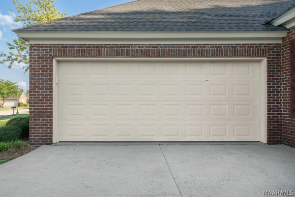 8263 Grayson Grove Drive