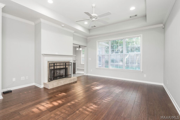 8263 Grayson Grove Drive