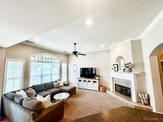 9412 Chadesberry Court