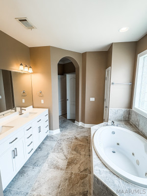 9412 Chadesberry Court