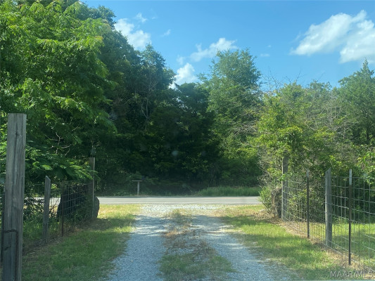 231 E COUNTY RD 68 . W