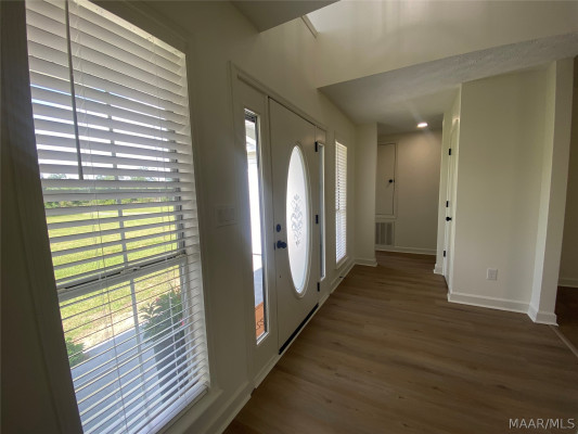 231 E COUNTY RD 68 . W