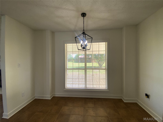 231 E COUNTY RD 68 . W