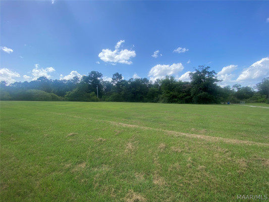 231 E COUNTY RD 68 . W