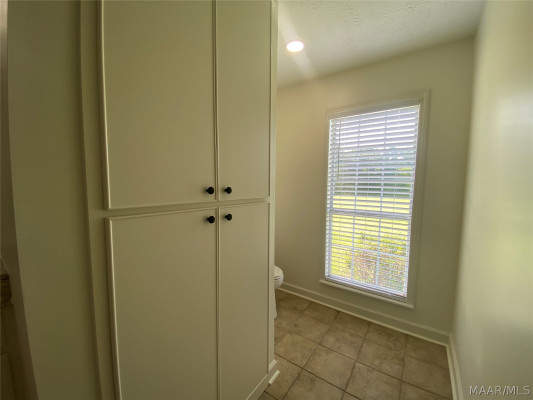 231 E COUNTY RD 68 . W