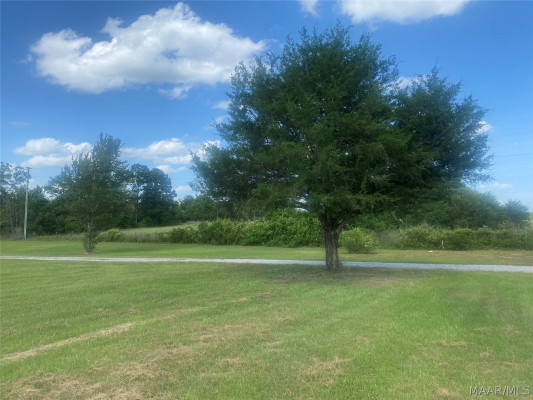 231 E COUNTY RD 68 . W
