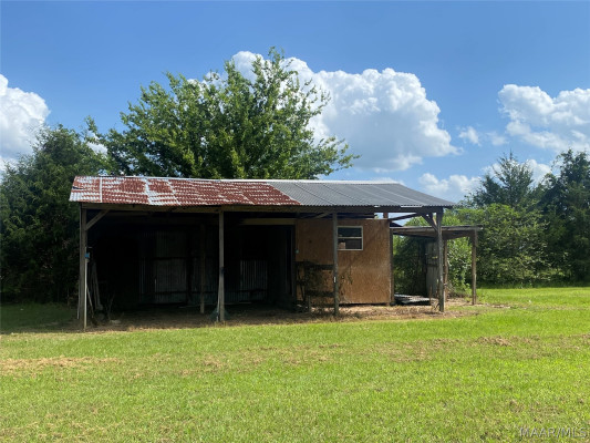 231 E COUNTY RD 68 . W