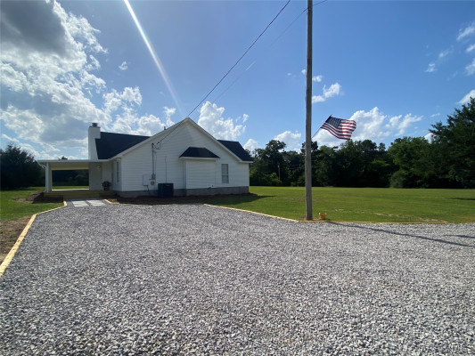 231 E COUNTY RD 68 . W